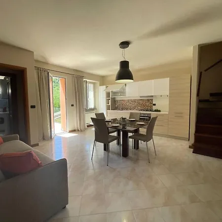 'il Bosco' Mit Terrasse By Interhome *